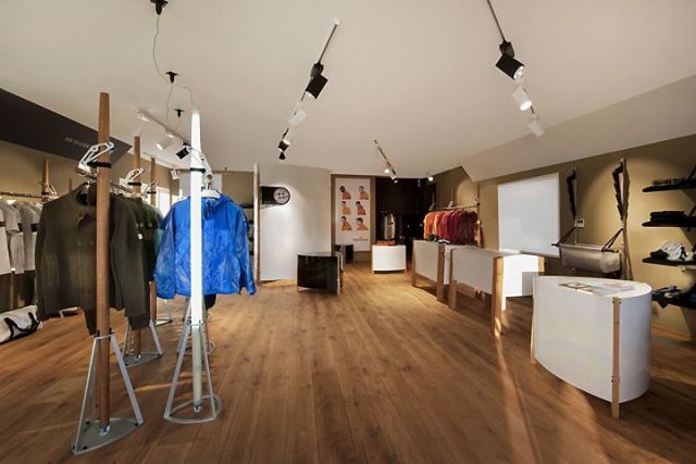 100例国外优秀服装店内部装修设计-服装设计管