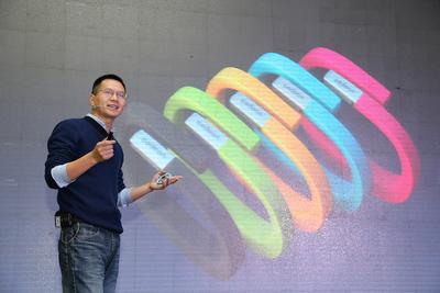 体验 可穿戴设备发展助推体育产业前行-服装行