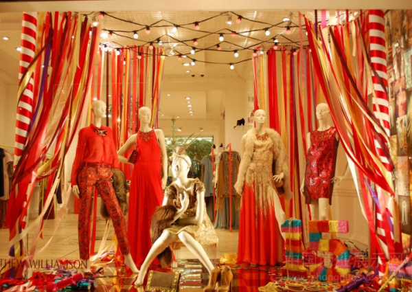 Matthew Williamson时装店节日陈列设计-服装设计新闻-资讯-服装设计网手机版|触屏版