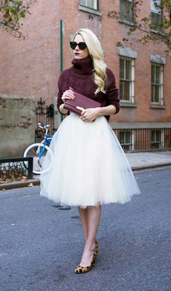 大势浪漫色彩 玛莎拉酒红-服装潮流<em>搭配</em>-服装设