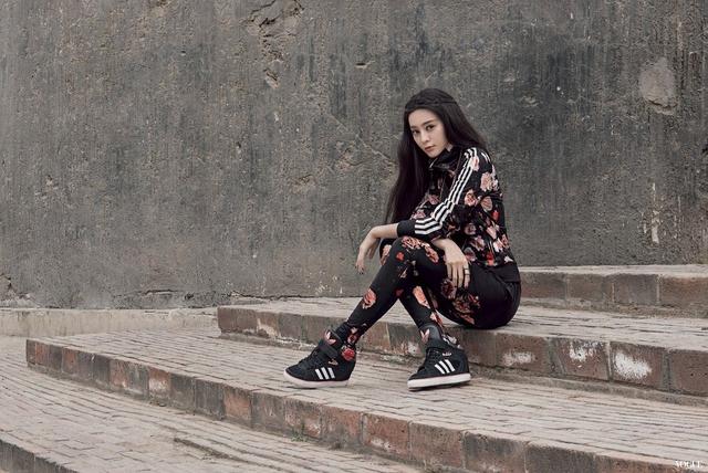 范冰冰穿什么鞋才与李晨一起-服装配饰\/单品-服