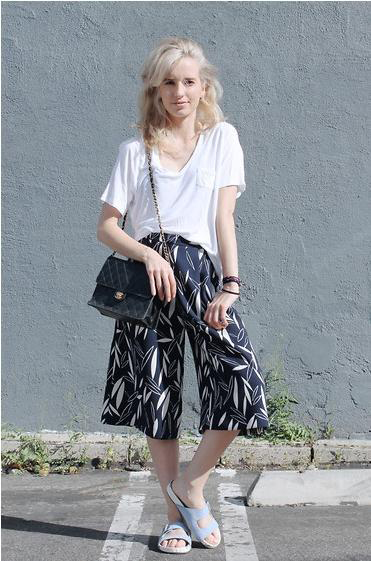 今天穿什么:不怕脖子短!V领拉长比例-服装潮流