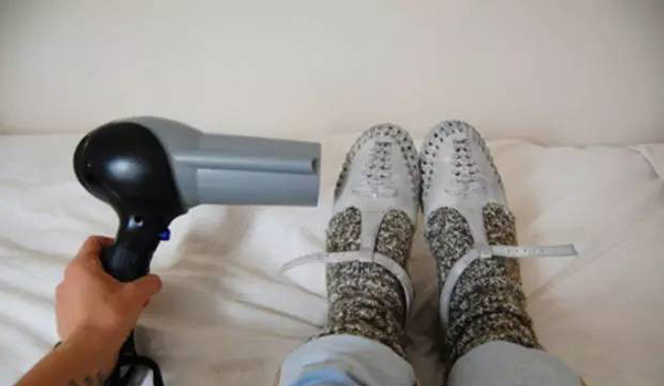 关于新鞋磨脚,最有效的方法竟然是…-服装设计