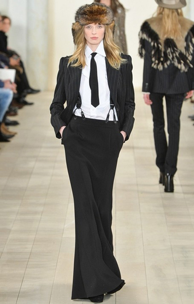 舒淇电影忙宣传 黑色连身裤玩转中性风-服装潮