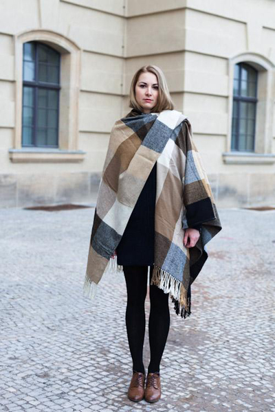 今天穿什么:披肩应该这么穿!-服装潮流搭配-服