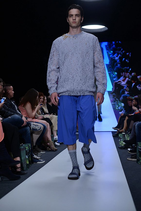 男士套袜子穿凉鞋怎么就大叔了?-服装潮流搭配