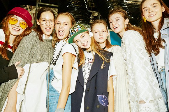 花大价钱请明星和走秀 本土服装公司就能抓住