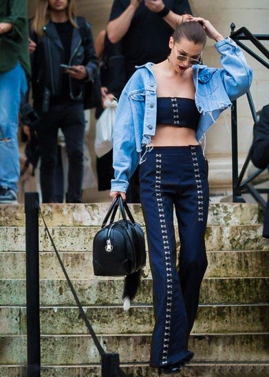 牛仔外套守住经典还是焕新升级-服装潮流搭配