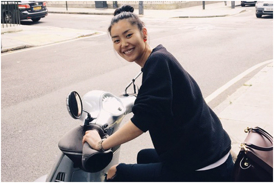 大表姐除了穿啥都好看以外,首饰搭配上也有自