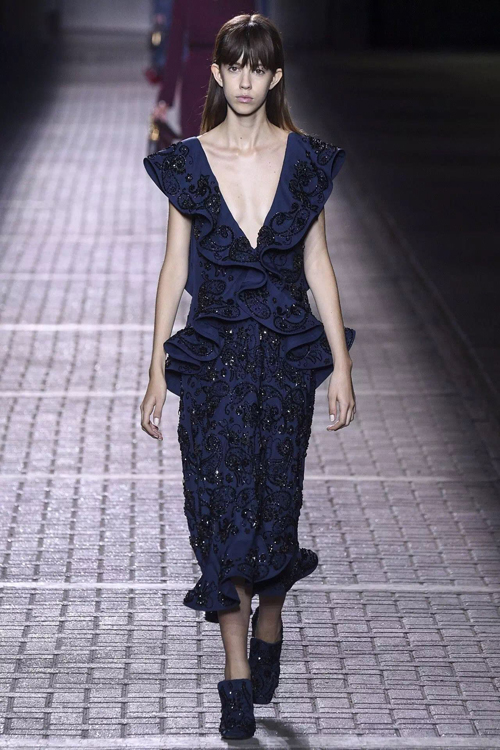 最新时尚服饰 20160927134731433143.jpg