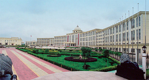 江西服装学院概况-CFW服装校园招聘-中国服装