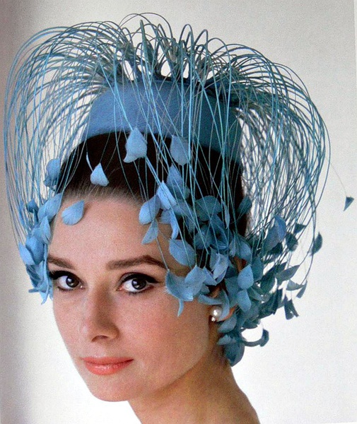 赫本的100顶帽子-服装潮流搭配-服装设计网