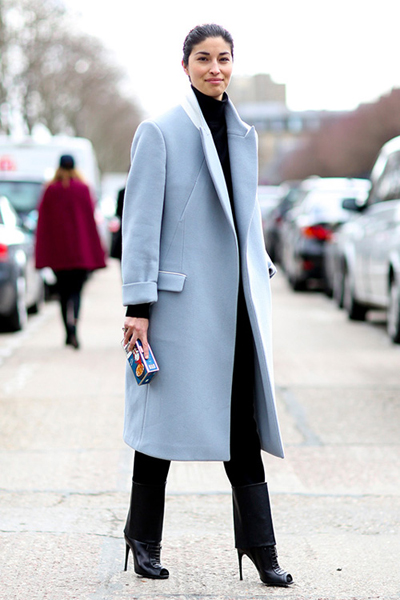穿出淡雅活泼风格:粉蓝色大衣穿搭法-服装潮流