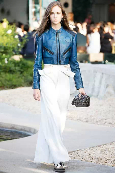 LV加州开秀 嬉皮风情美国梦-服装T台秀场-服装