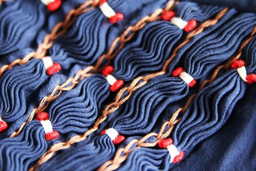 这是小编自己收集的-面料再造(肌理)-服装设计管理-服装设计网