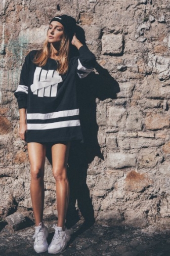 DE Store服饰店铺打造Stussy,UNDEFEATED等