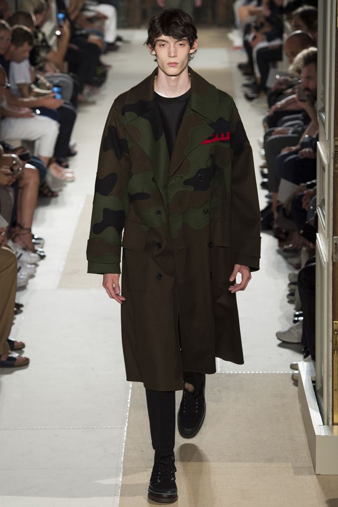 Valentino 巴黎2017春夏系列男装秀-服装时装周