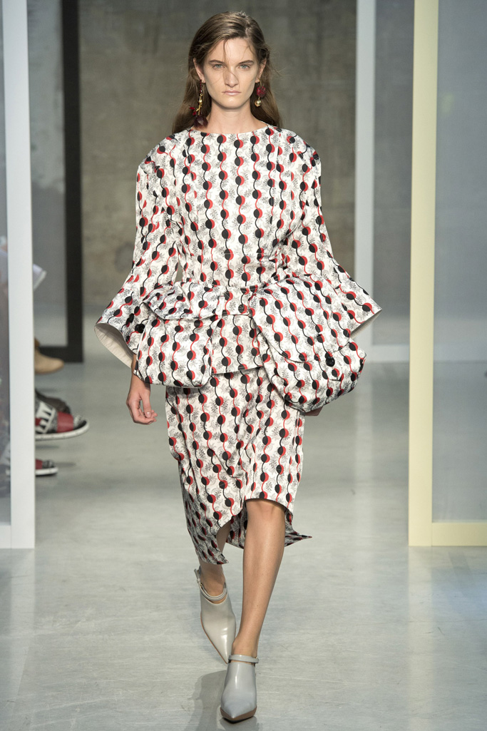 MARNI 米兰2017春夏系列时装秀-服装时装周-