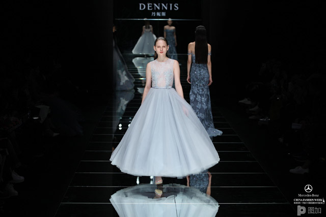中国国际时装周2017春夏系列:丹妮斯婚纱礼服