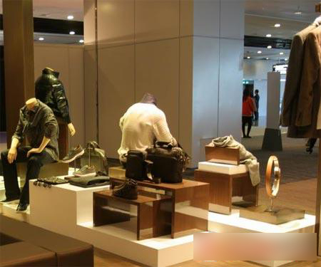 劲霸男装亮相41届香港时装节