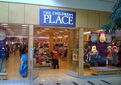 美国著名童装品牌children-s place第二财季销售