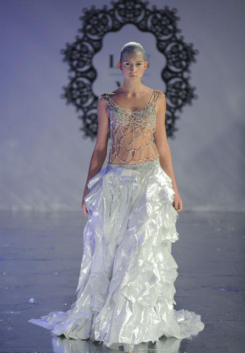 设计师兰玉魔玉幻境2013高级定制发布会