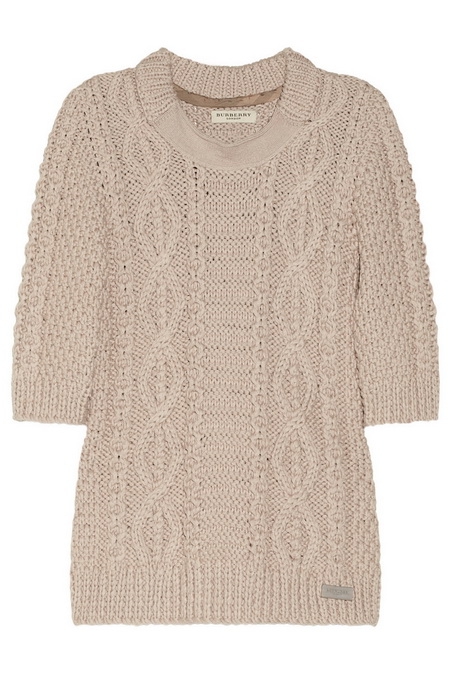 <em>小圆领毛衣</em>温差季百变搭配-中国服装经理人《