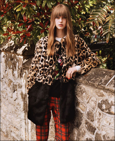 牌服装2013秋冬广告大片带您<em>重返少女时代</em>-服