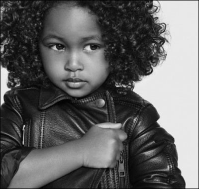 英国服饰品牌Burberry推出2013秋冬童装-服装