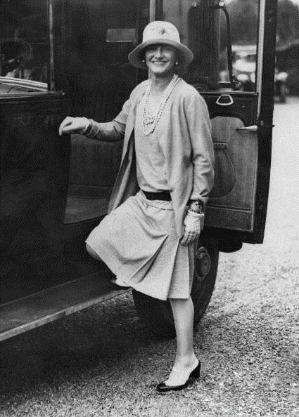 德国汉堡工艺美术馆展出香奈儿传奇展-服装企