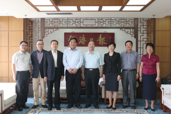 王天凯:希望两报改制不弃服务行业宗旨-中国服