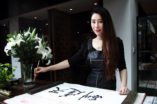 刘嘉:北京大妞的另类设计-服装设计新闻-资讯-服装设计网手机版|触屏