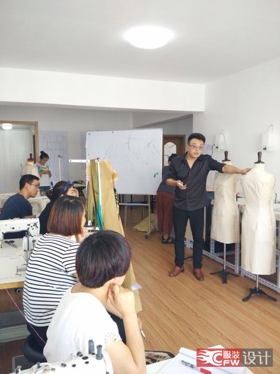 服装设计中的关键一步——打版